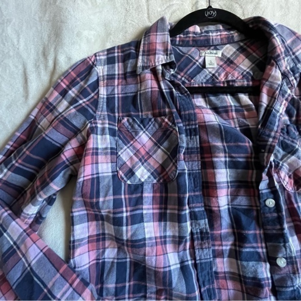 L.L. Bean Navy and Salmon Flannel Button Down Long Sleeve Shirt